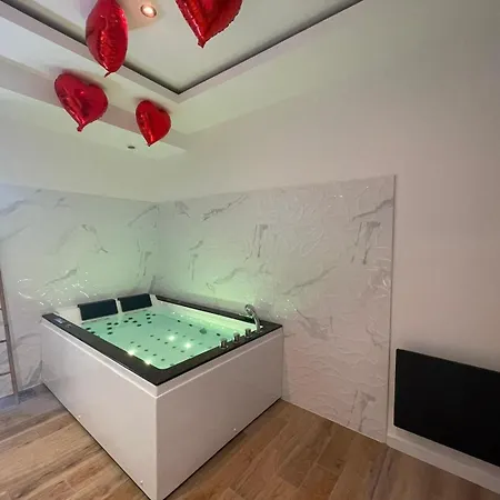L'eden - Jacuzzi - Saint-etienne * Saint-Etienne (Loire)
