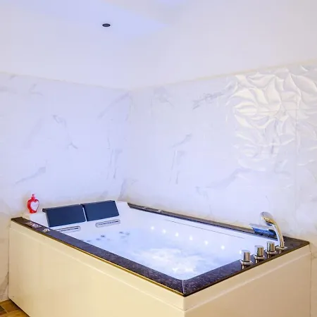 L'eden - Jacuzzi - Saint-etienne *